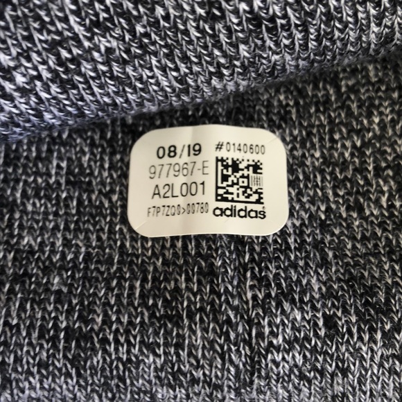ADIDAS BEANIE HEATHER GREY BLACK ONE SIZE - Picture 3 of 5